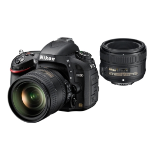 Nikon D600 ダブルレンズキット Nikon D600 ダブルレンズキット