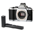 OLYMPUS OM-D E-M5 ボディ U.Nグリップセット シルバー