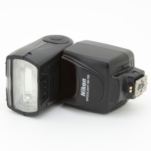 Nikon SB-700