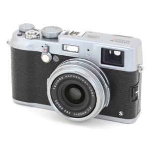 FUJIFILM X100S