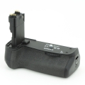 Canon BG-E9