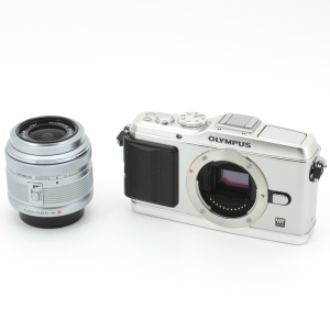 OLYMPUS PEN E-P3 レンズキット(シルバー)