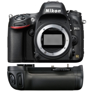 Nikon D600 バッテリーグリップセット Nikon D600 バッテリーグリップセット