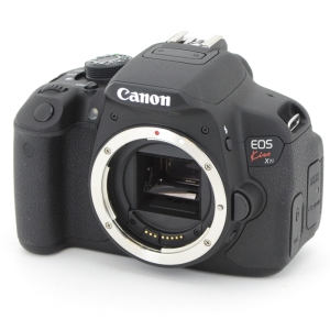 Canon EOS Kiss X7i