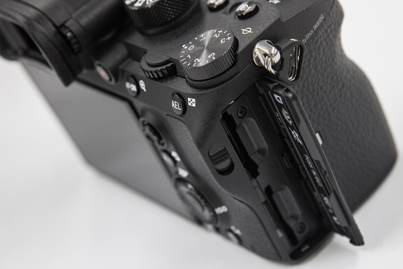 SONY α9 外観プレビュー