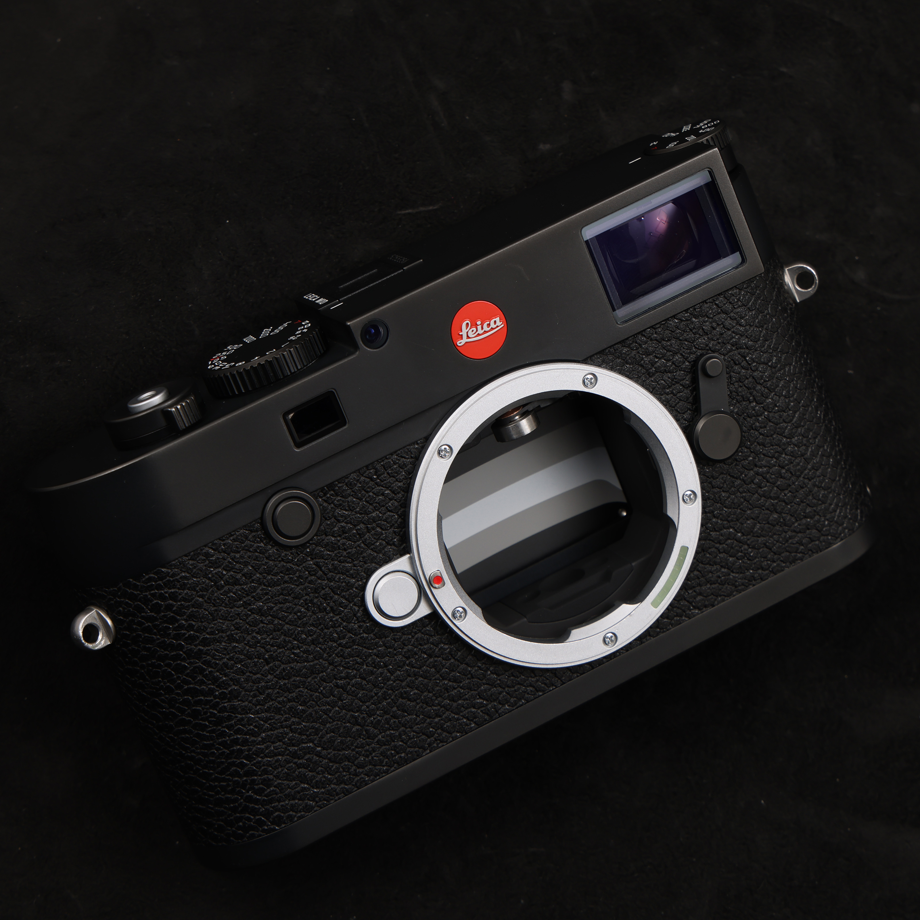 Leica M10