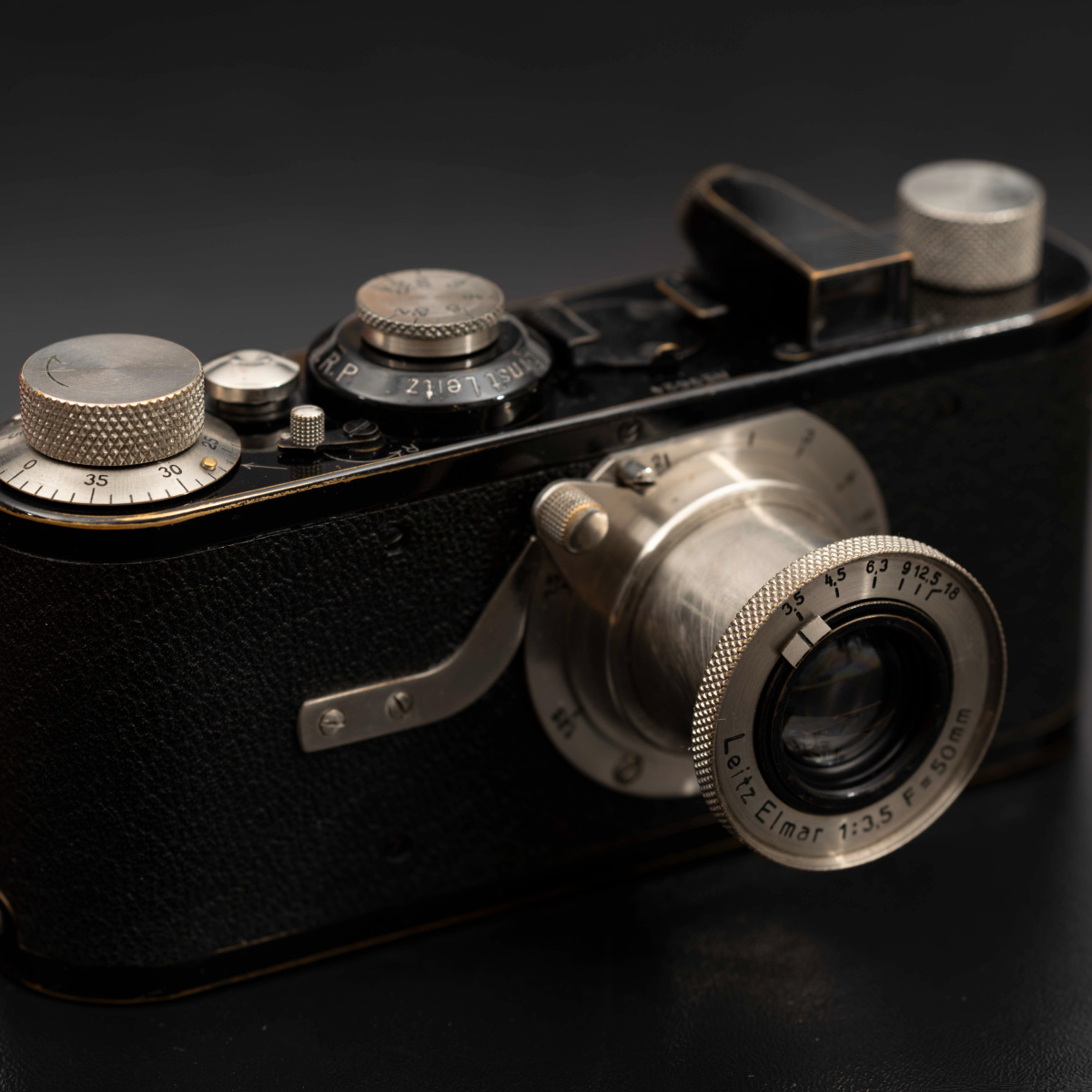 Leica 100th