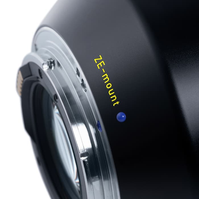 新品)Carl Zeiss (カールツァイス) Otus 100mm F1.4 ZE（キヤノンEF用