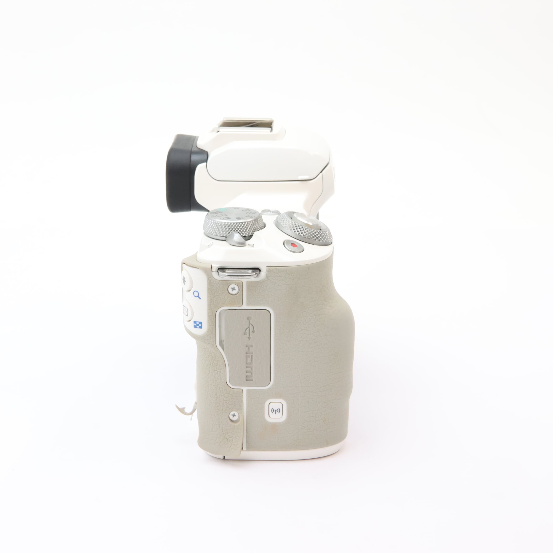 中古)Canon (キヤノン) EOS Kiss M ボディ ホワイト（商品ID