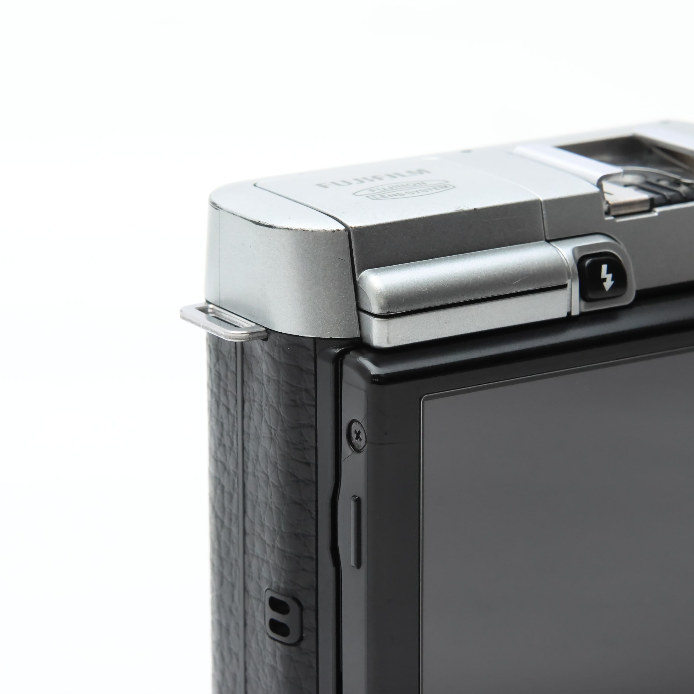 中古)FUJIFILM (フジフイルム) X-A1 ボディ シルバー（商品ID