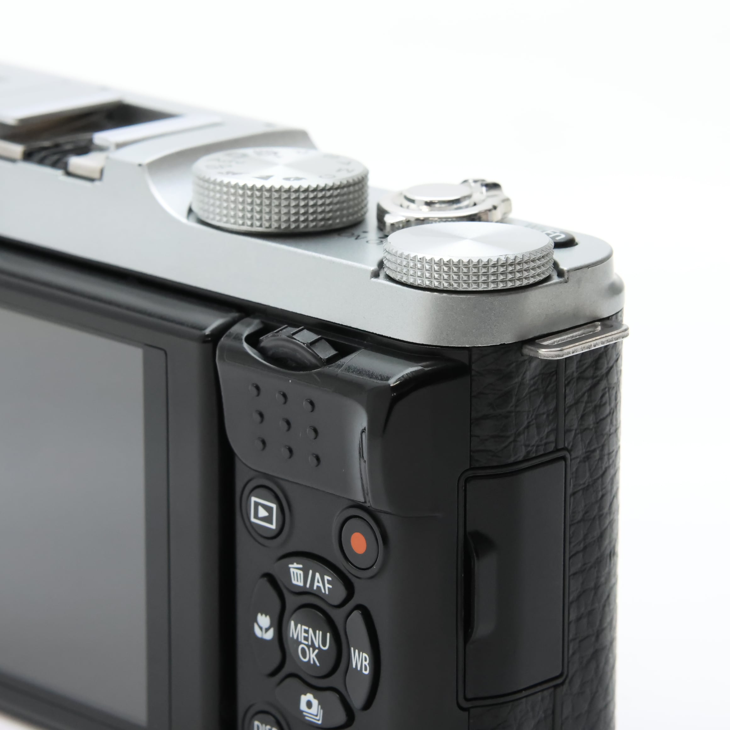 中古)FUJIFILM (フジフイルム) X-A1 ボディ シルバー（商品ID