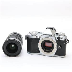 E-M5 Mark ii とVoigtländerレンズ セット E-M5 Mark ii とVoigtländerレンズ セット（OLYMPUS OM-D E-M5