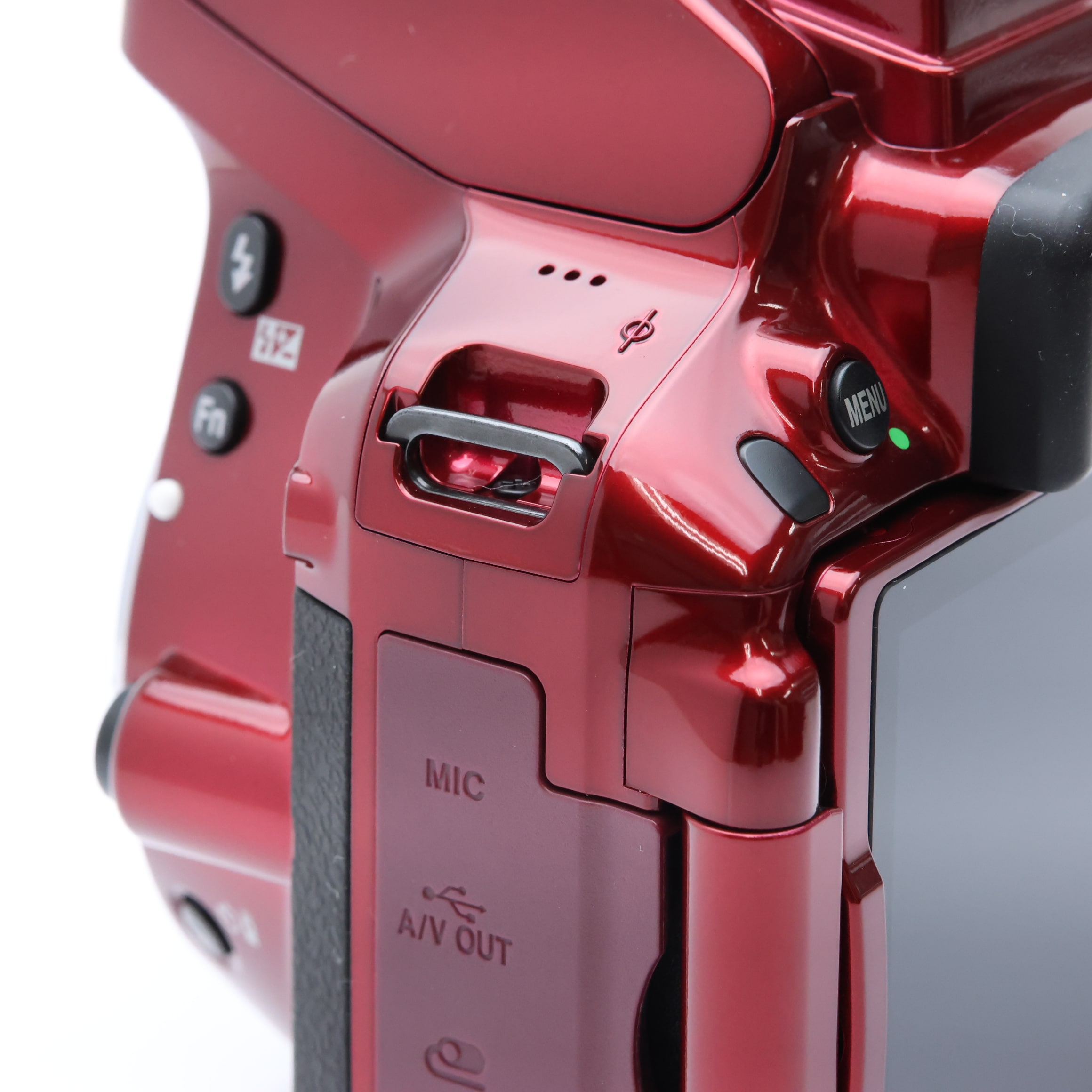中古)Nikon (ニコン) D5300 18-140 VR レンズキット レッド（商品ID 