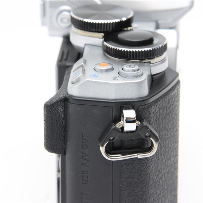中古)OLYMPUS (オリンパス) OM-D E-M10 ボディ シルバー（商品ID