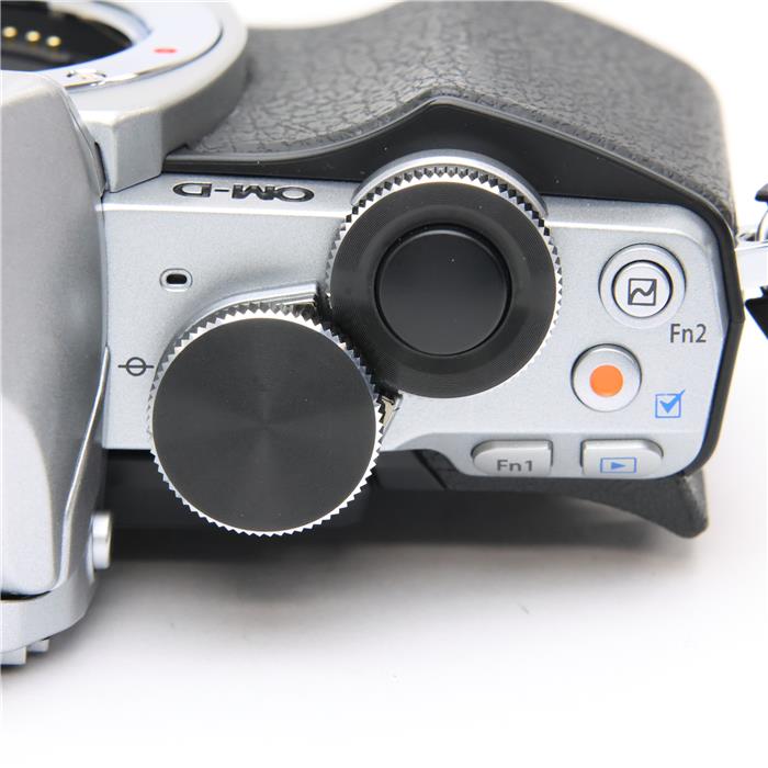 中古)OLYMPUS (オリンパス) OM-D E-M10 ボディ シルバー（商品ID
