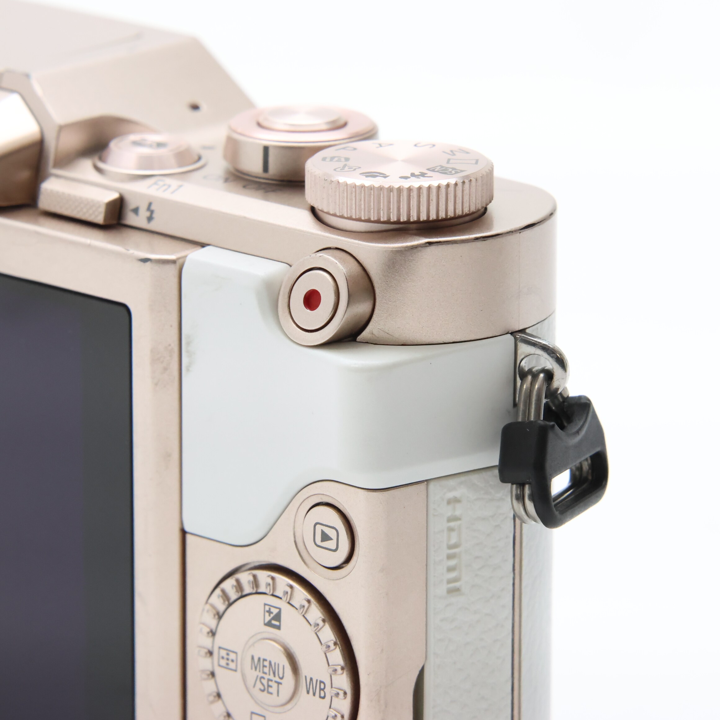中古)Panasonic (パナソニック) LUMIX GF10 ボディ DC-GF10 ホワイト