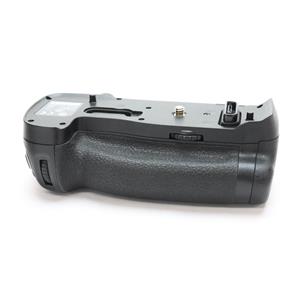 Nikon (ニコン) マルチパワーバッテリーパック MB-D18 メイン