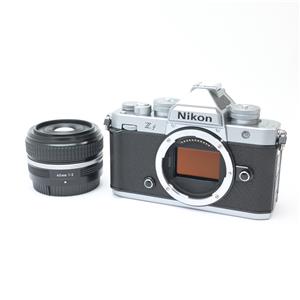 Nikon (ニコン) Zf Z 40mm F2（Special Edition）レンズキット シルバー メイン