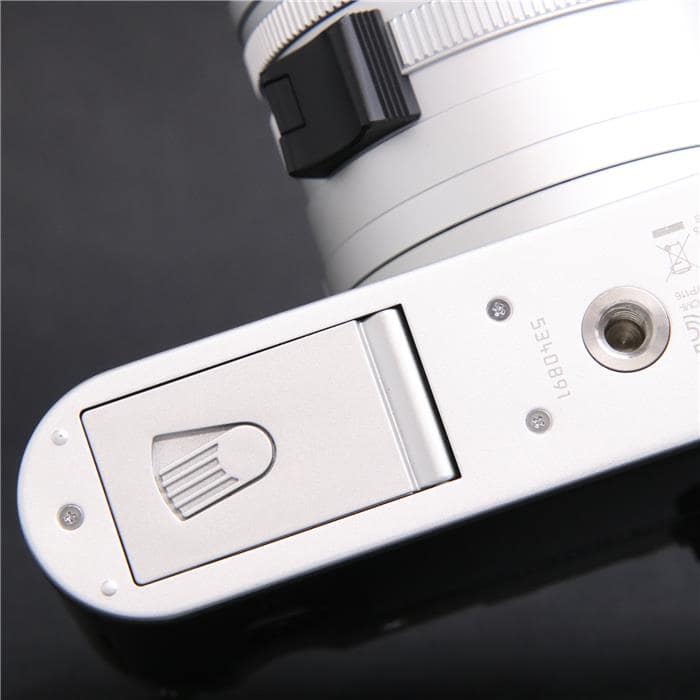 中古)Leica (ライカ) Q(Typ116) khaki（商品ID：3717017030032）詳細