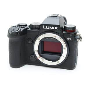 17000→15000円に LUMIX レッドカメラ カメラバッグ付き(中古) おすすめの「Panasonic(パナソニック)」のデジタルカメラ