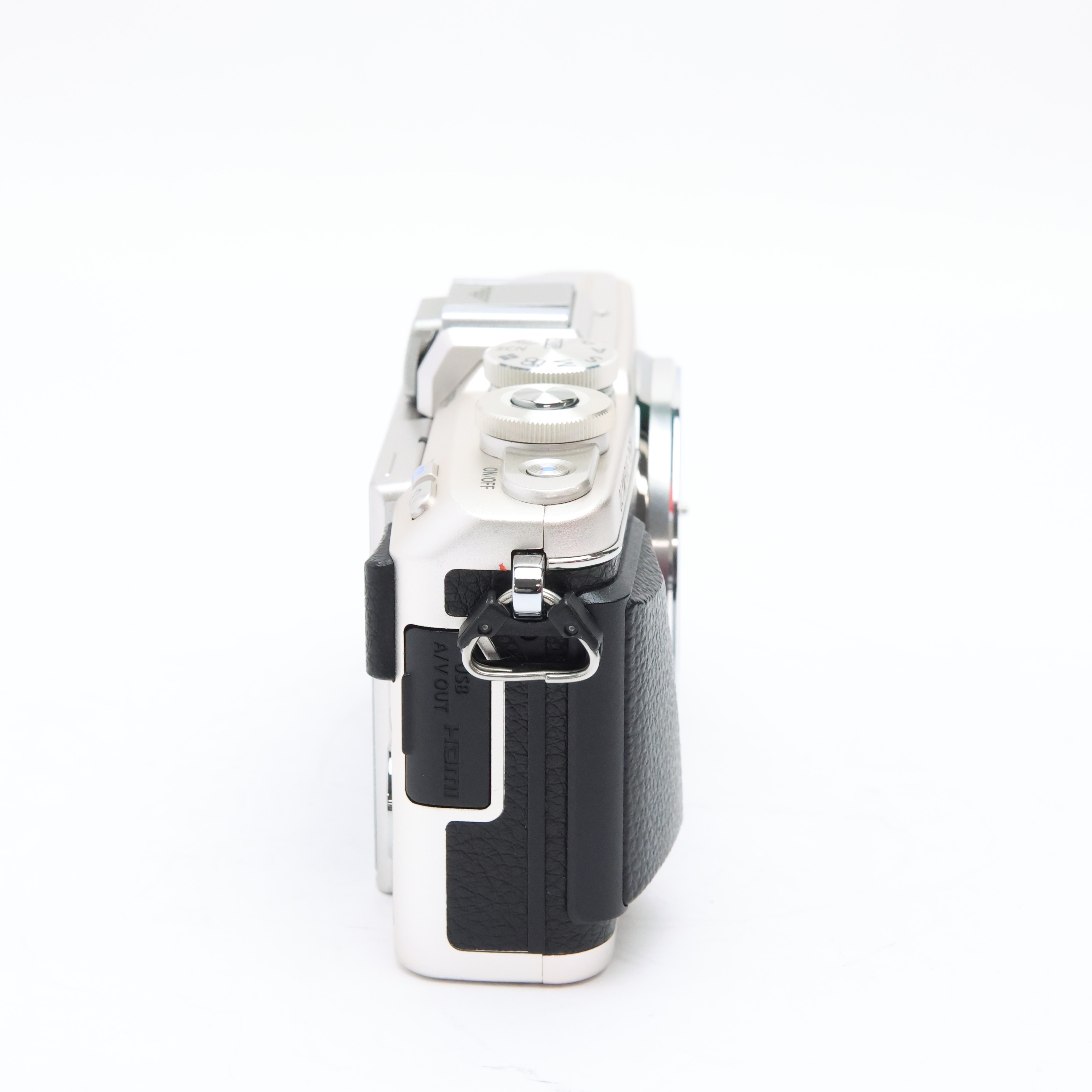 中古)OLYMPUS (オリンパス) PEN Lite E-PL7 ボディ シルバー（商品ID