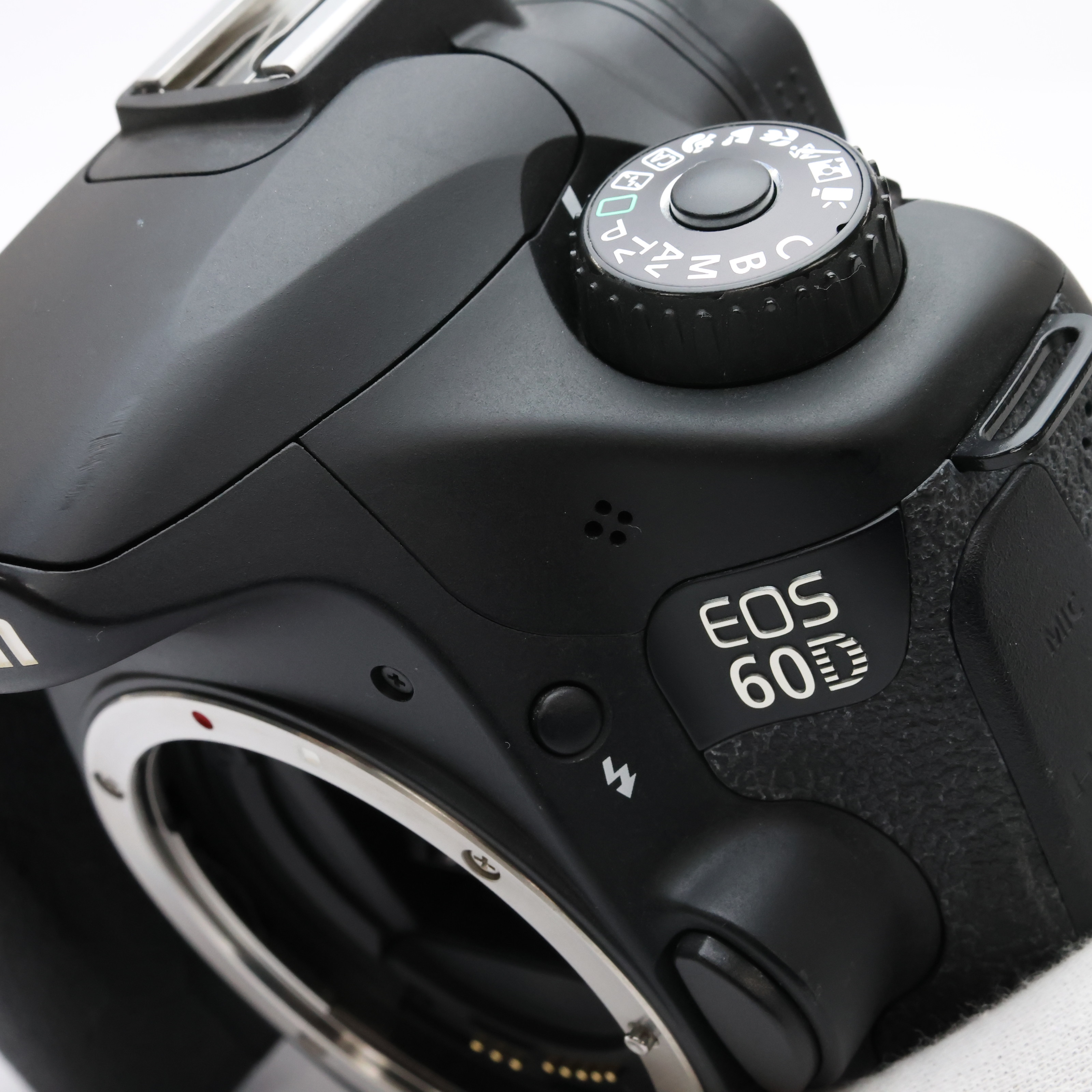中古)Canon (キヤノン) EOS 60D EF-S18-55 IS レンズキット（商品ID