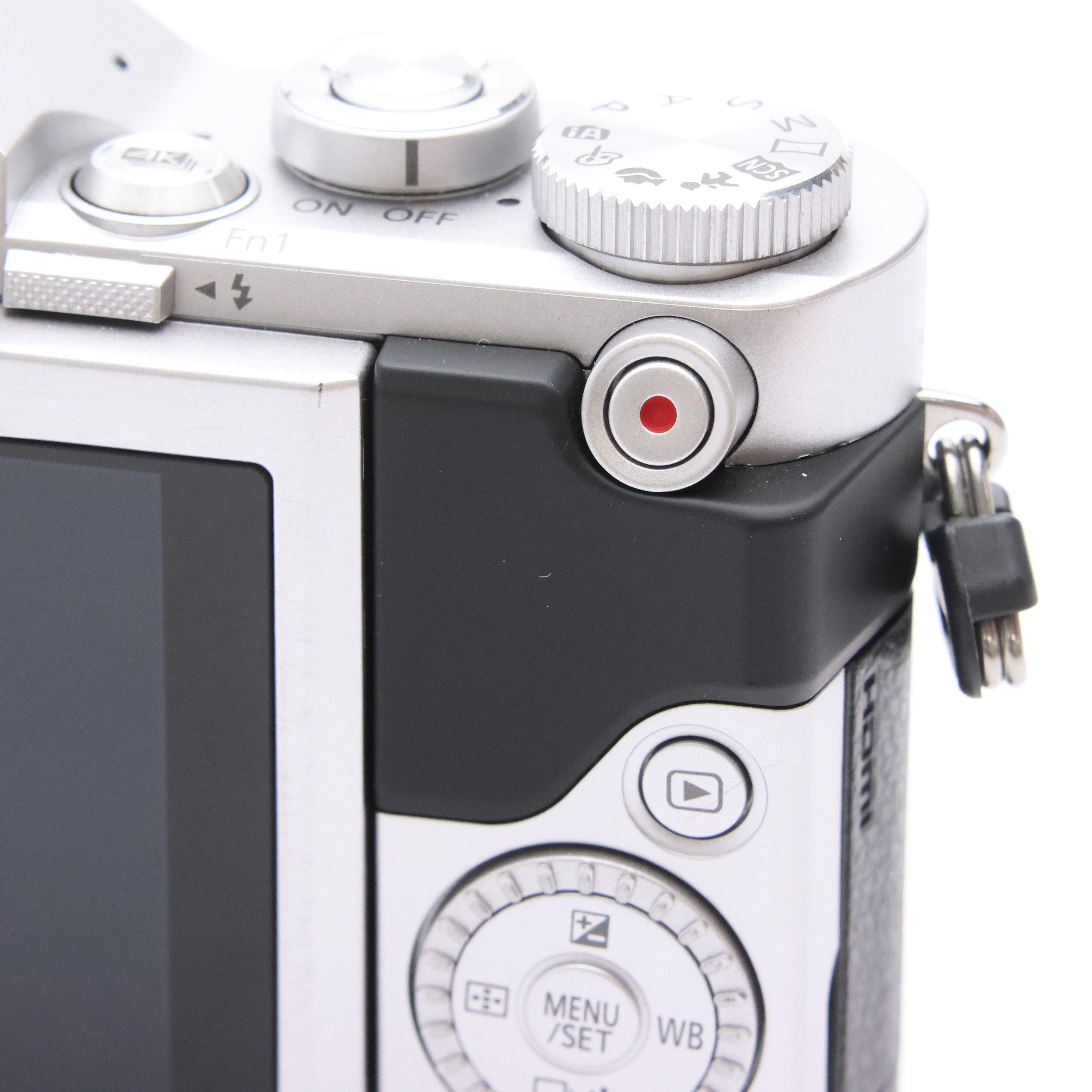 中古)Panasonic (パナソニック) LUMIX GF9 ボディ DC-GF9 シルバー