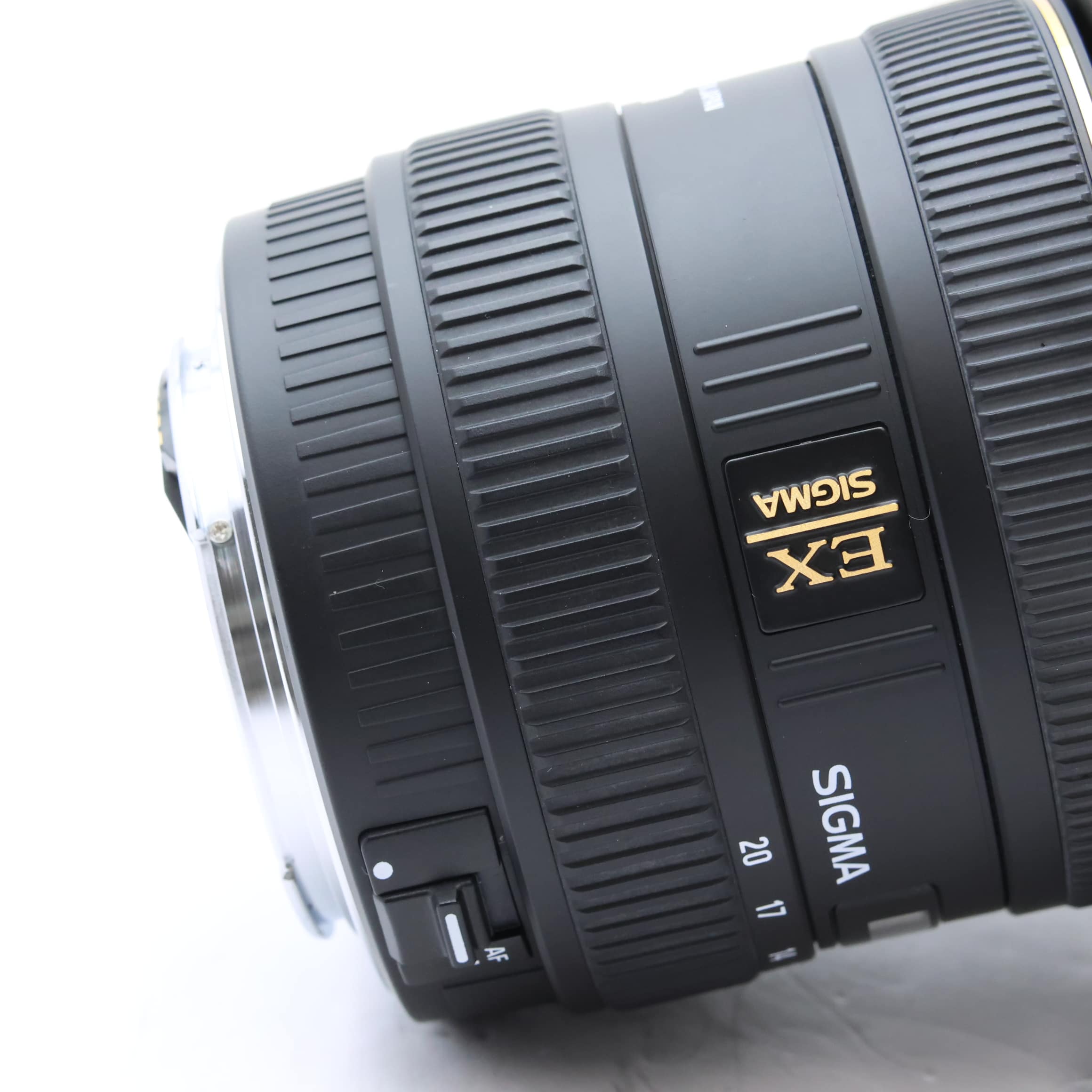 SIGMA　シグマ　キャノン用　超広角レンズ  10-20mm EX 　F4-5.6 Amazon.com : Sigma 10-20mm f/4-5.6 EX DC HSM Lens for Nikon