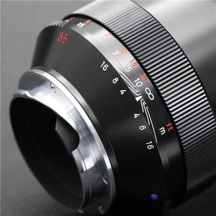レンズ(単焦点) Carl Zeiss Sonnar 85mm F2.8 T* Amazon | CONTAX Carl Zeiss SonnarT* 85mm F2.8 | クローズアップ
