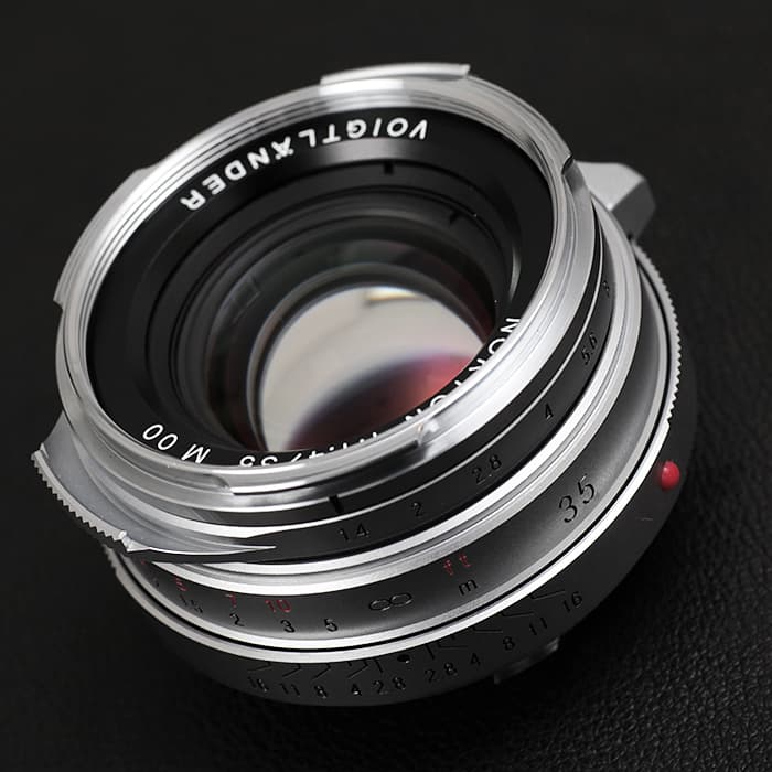 新品)Voigtlander (フォクトレンダー) NOKTON Classic 35mm F1.4 MC VM