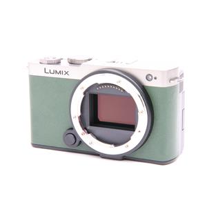 中古)Panasonic (パナソニック) LUMIX S9 ボディ DC-S9-S エクステリア