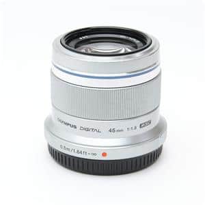 新品)OLYMPUS (オリンパス) M.ZUIKO DIGITAL 45mm F1.8 シルバー（商品