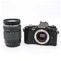 OLYMPUS (オリンパス) OM-D E-M5 Mark II 14-150mmIIレンズキット ブラック