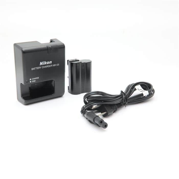 中古一眼】「Niokn D610」ボディ＋「縦グリップ」＋充電器他 中古一眼