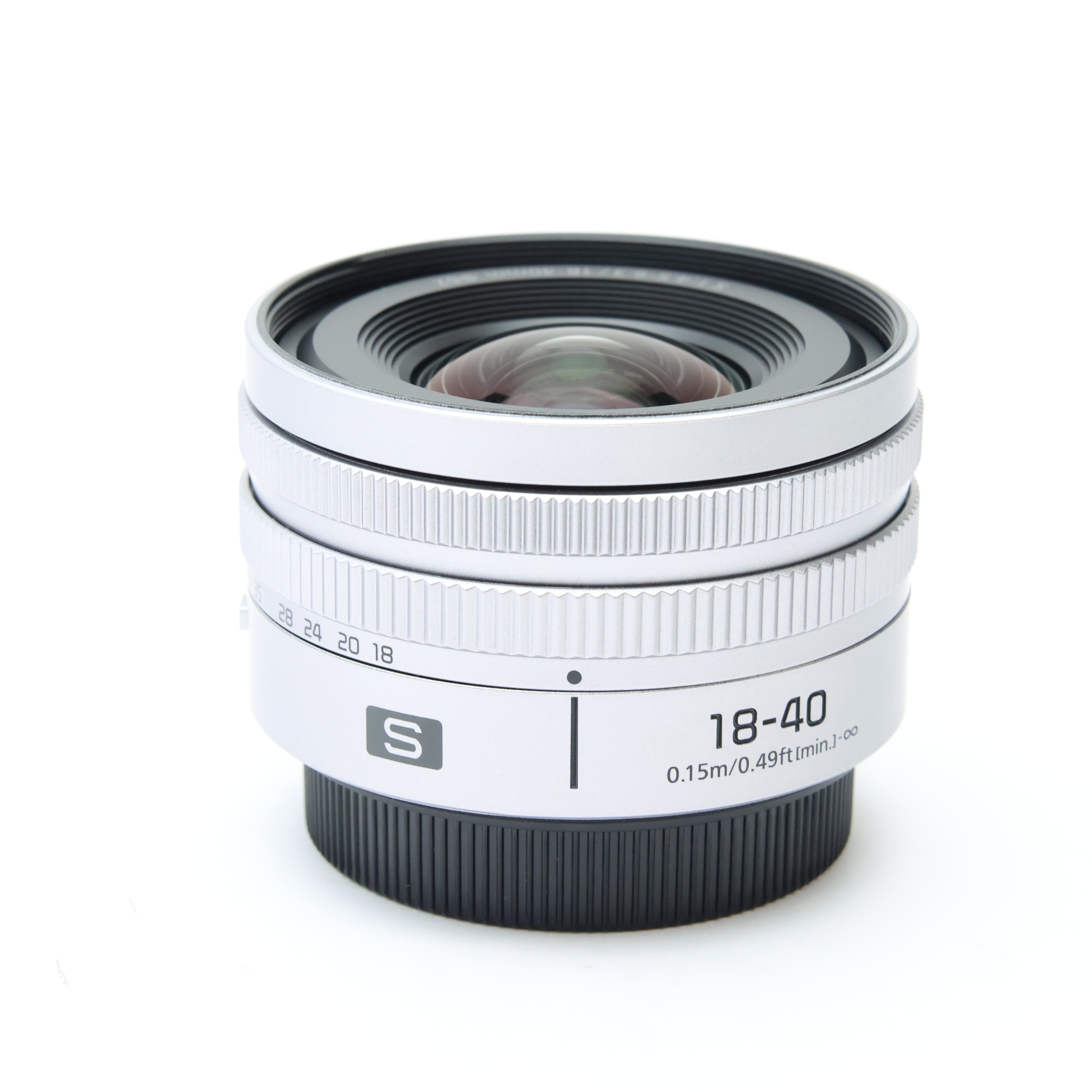 美品 LUMIX 18-40mm シルバー (販売店保証書有り) 中古)Panasonic (パナソニック) LUMIX S 18-40mm F4.5-6.3 シルバー