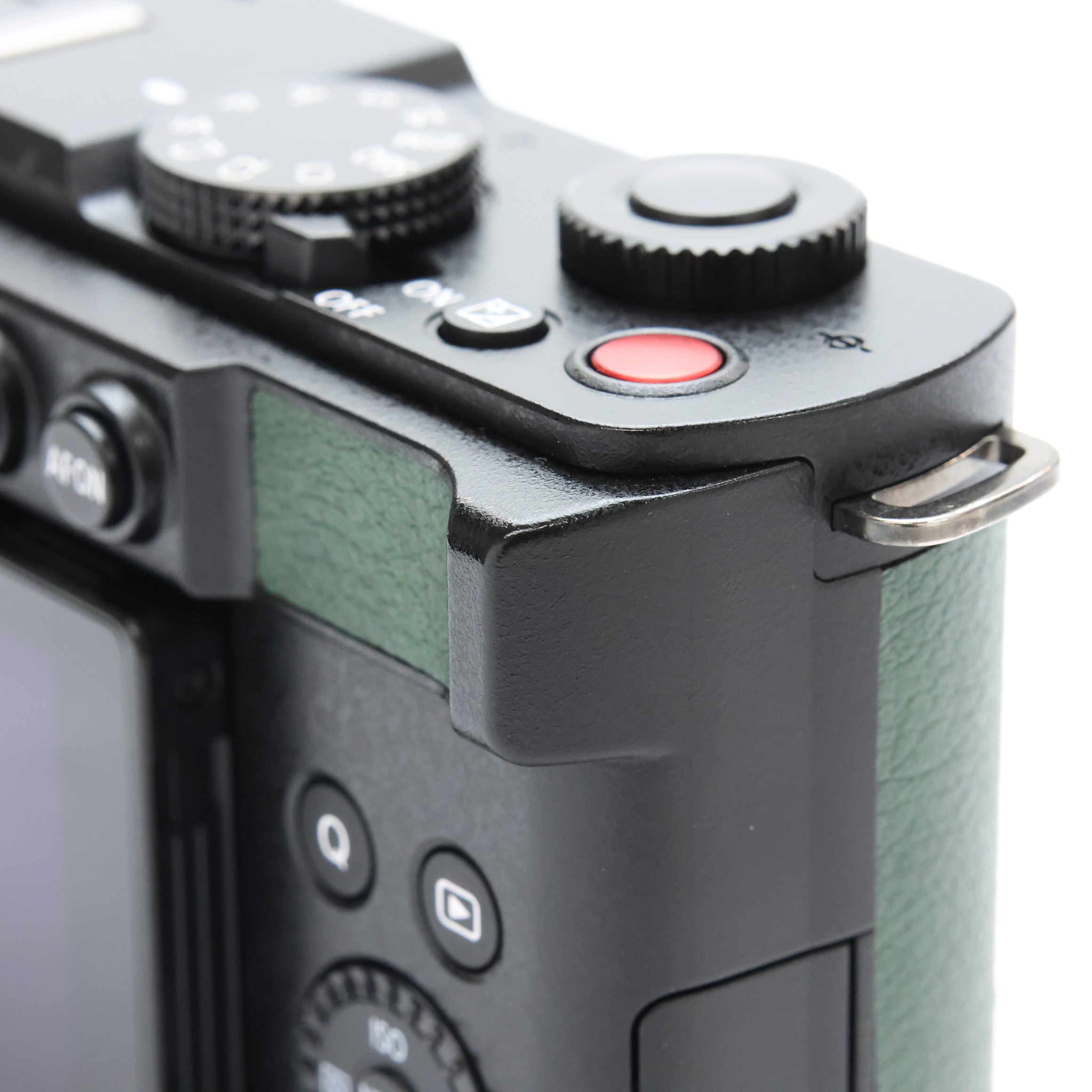 中古)Panasonic (パナソニック) LUMIX S9 ボディ DC-S9-K エクステリア