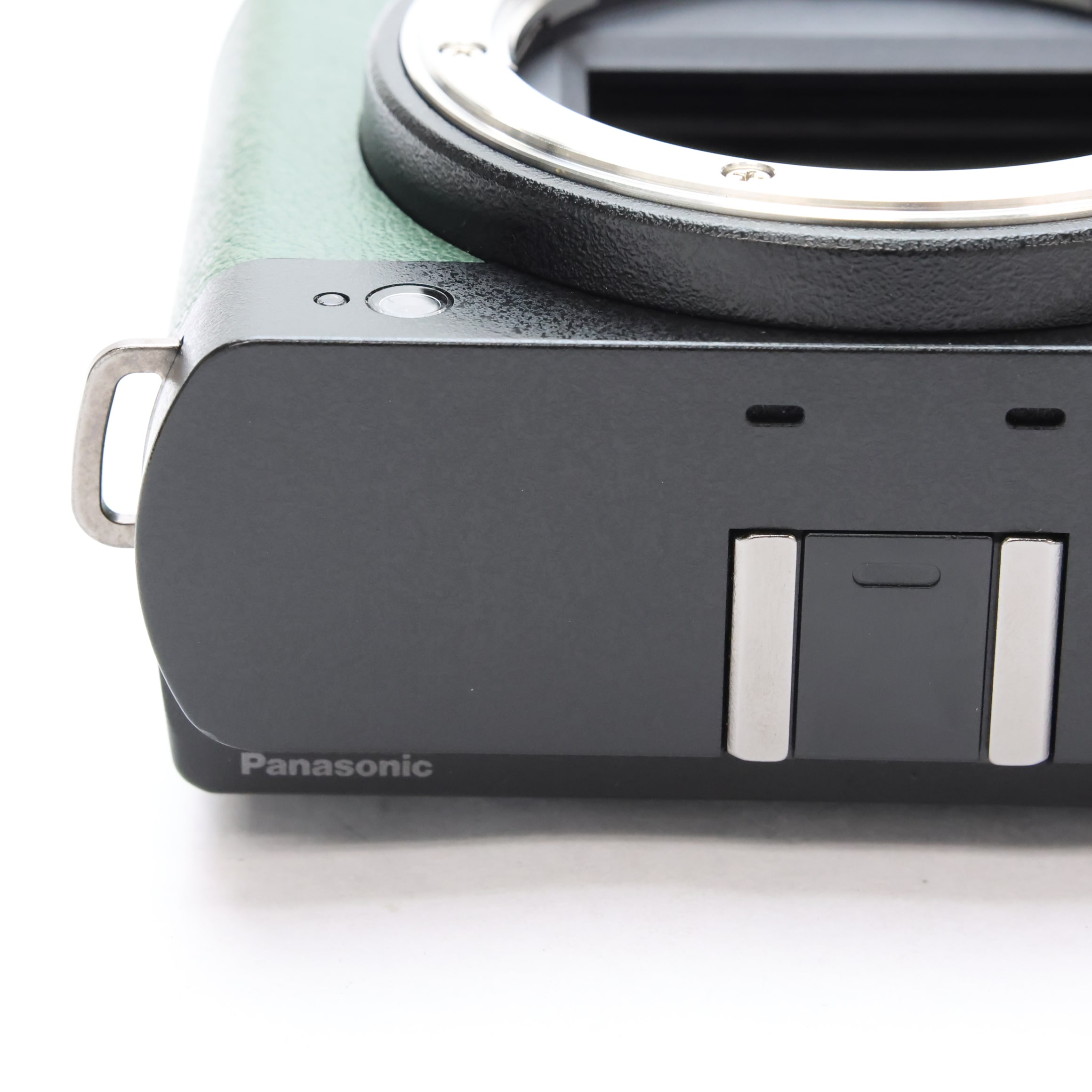 中古)Panasonic (パナソニック) LUMIX S9 ボディ DC-S9-K エクステリア
