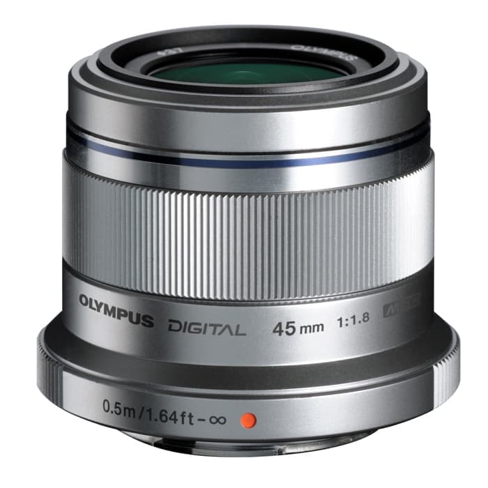 (新品)OLYMPUS (オリンパス) M.ZUIKO DIGITAL 45mm F1.8 シルバー（商品ID：4545350037093）詳細ページ  | デジタルカメラ、ミラーレスカメラ、交換レンズの総合サイト｜マップカメラ