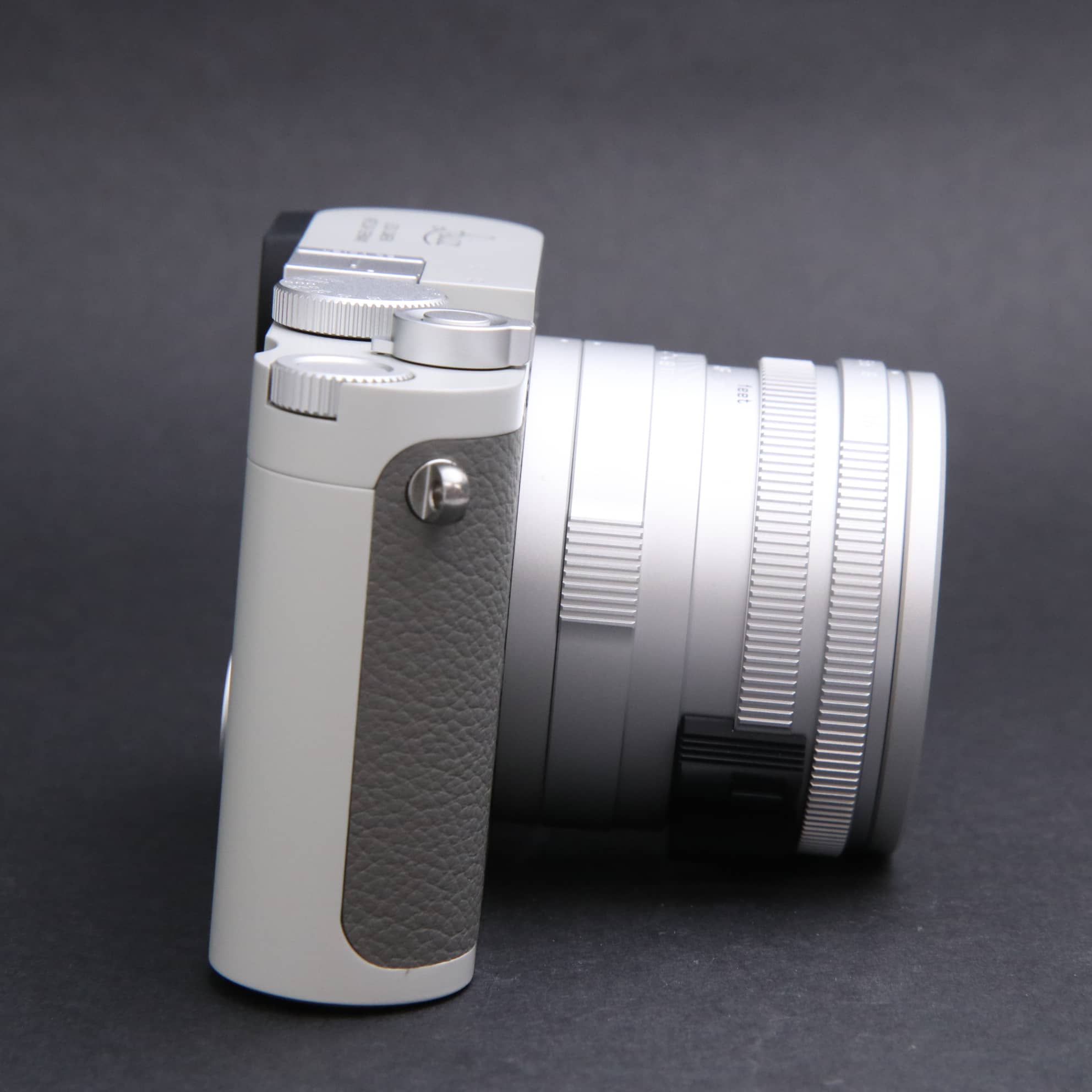 中古)Leica (ライカ) Q2 Ghost by HODINKEE セット（商品ID