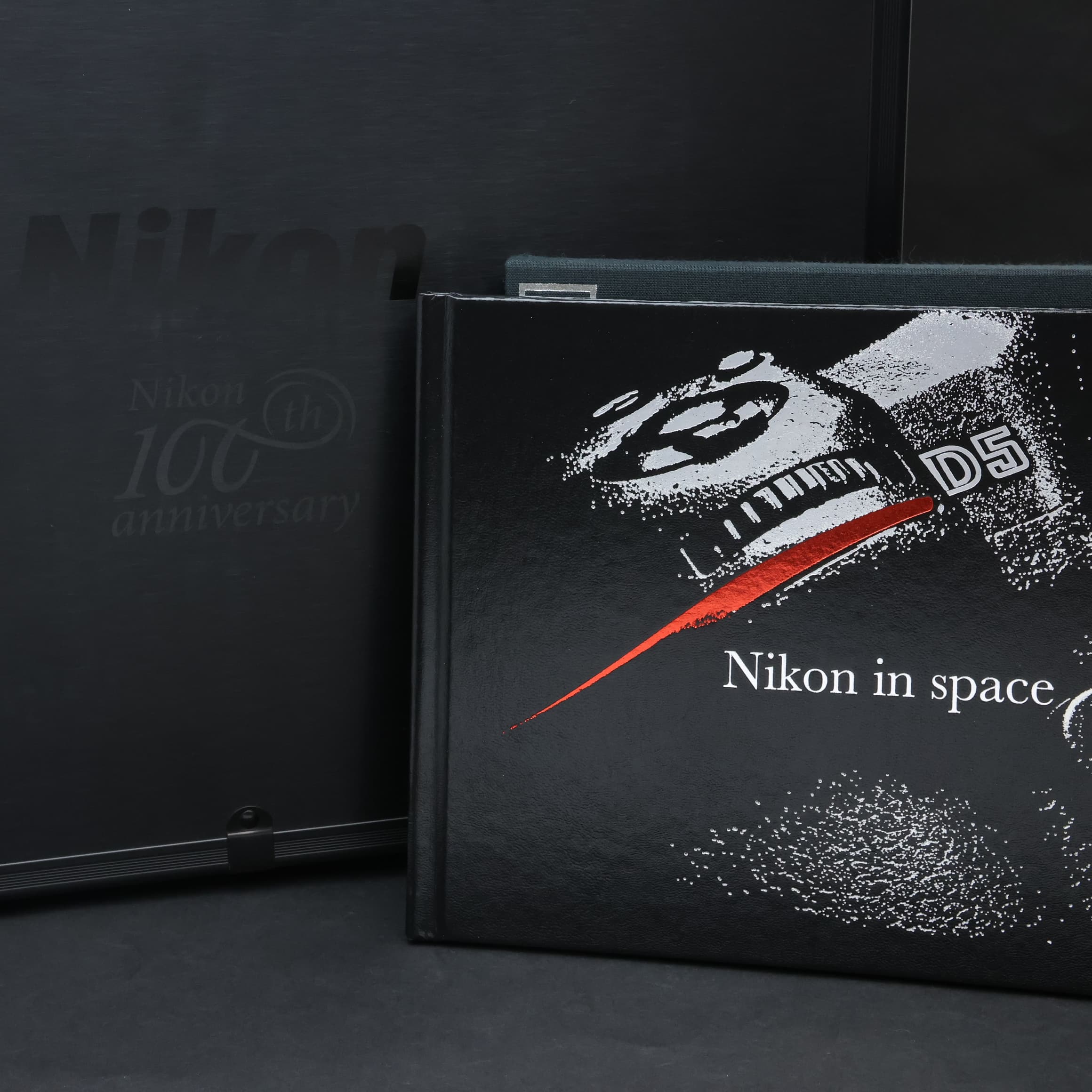 ⭐️訳あり品⭐️たくさんの思い出を写真に残したい⭐️ニコン Nikon D5100 Nikon D D5100 16.2MP Digital SLR Camera - Black (Kit w/ AF-S DX VR