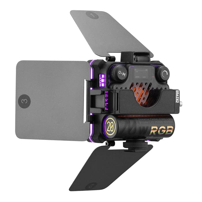 新品)ZHIYUN (ジーウン) LEDライト FIVERAY M20C COMBO