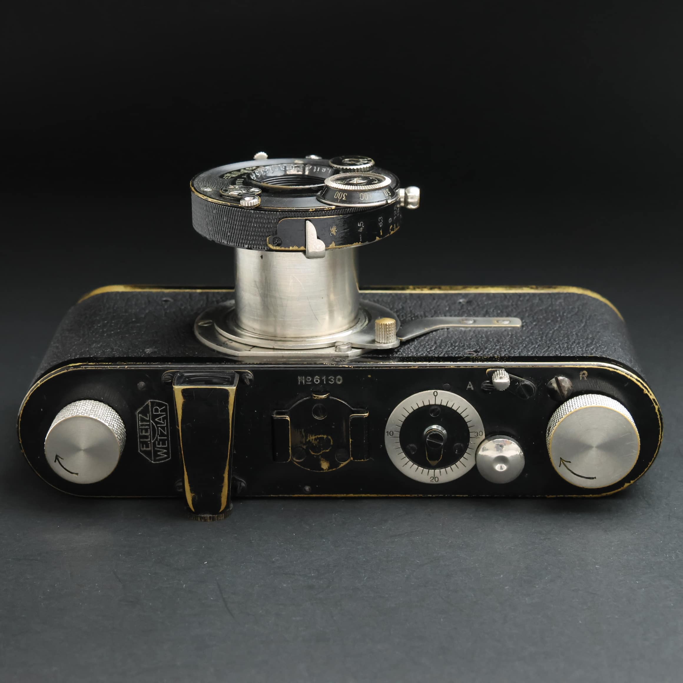希少 1941年製 Leica IIIc 段付き シャークスキン エルマー付 希少 1941年製 Leica IIIc 段付き シャークスキン エルマー付