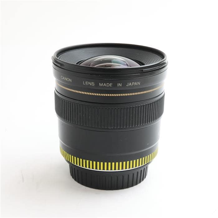 美品 CANON EF 20mm f/2.8 USM 転がっ キヤノン 広角レンズ
