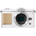 OLYMPUS (オリンパス) PEN E-P1ボディ ホワイト