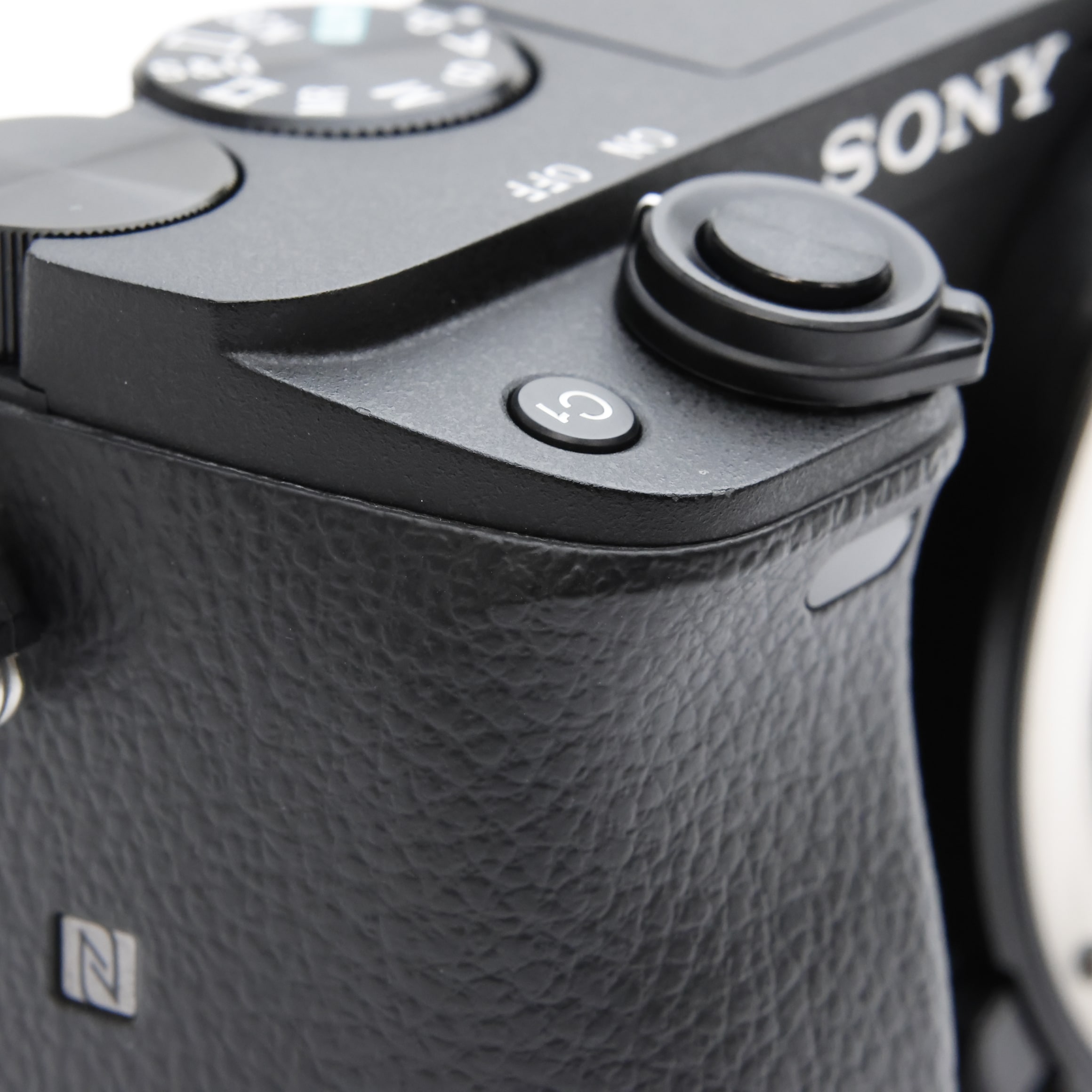 中古)SONY (ソニー) α6400 パワーズームレンズキット ILCE-6400L