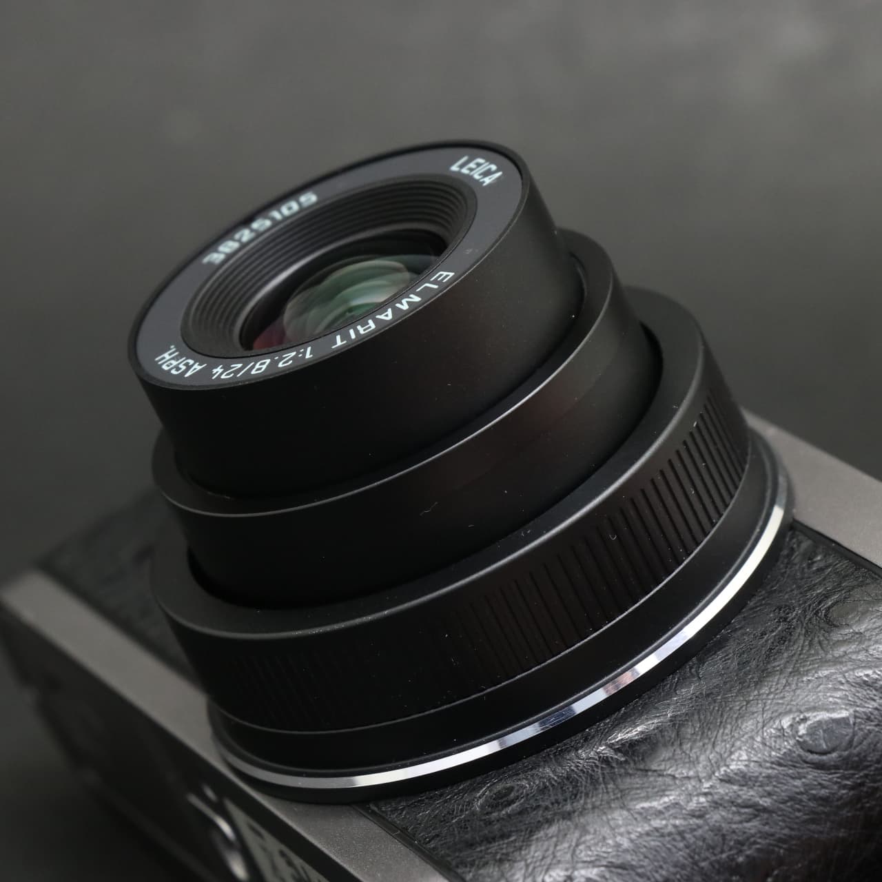 中古)Leica (ライカ) X1 BLACK EMBOSSED OSTRICH LIMITED（商品ID