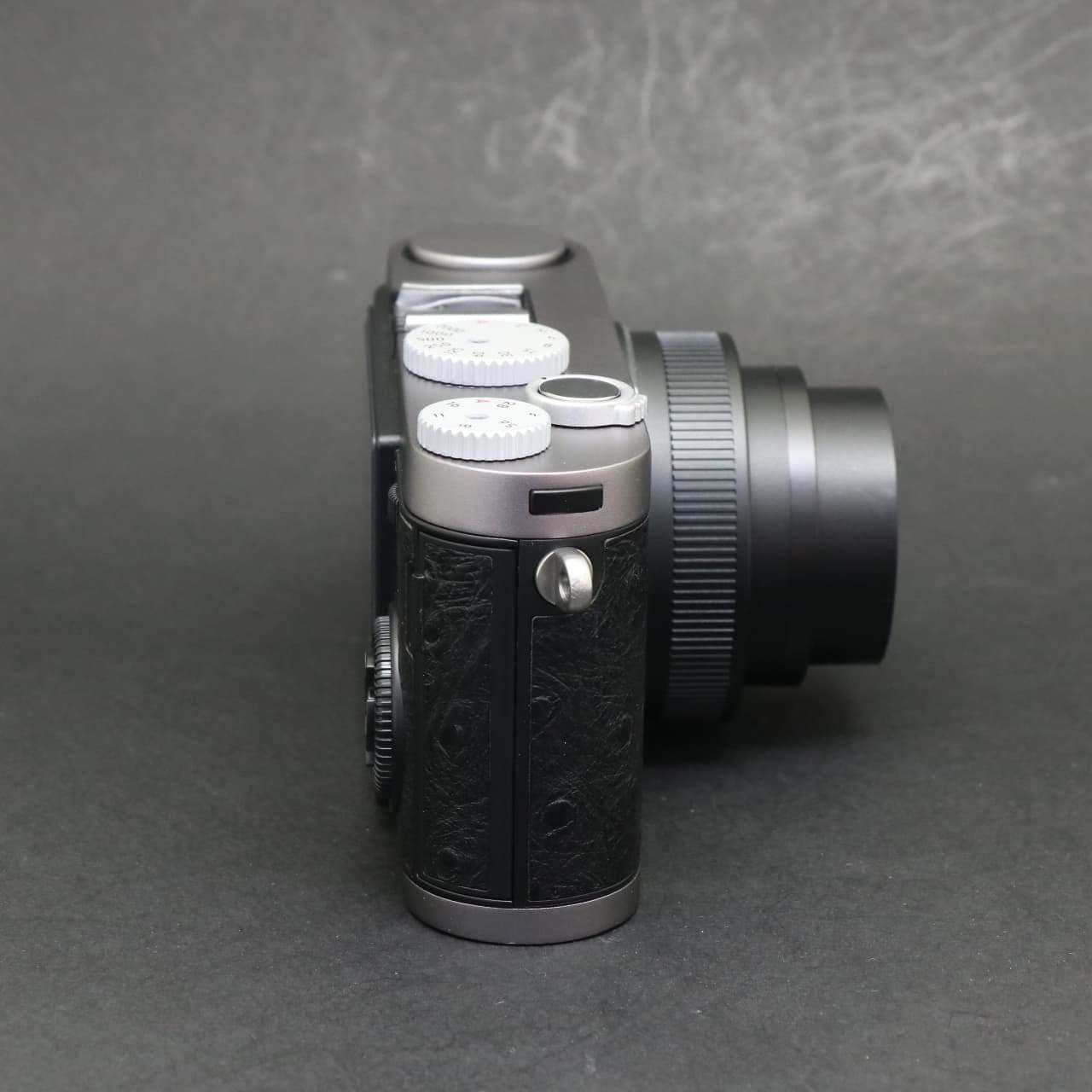 中古)Leica (ライカ) X1 BLACK EMBOSSED OSTRICH LIMITED（商品ID