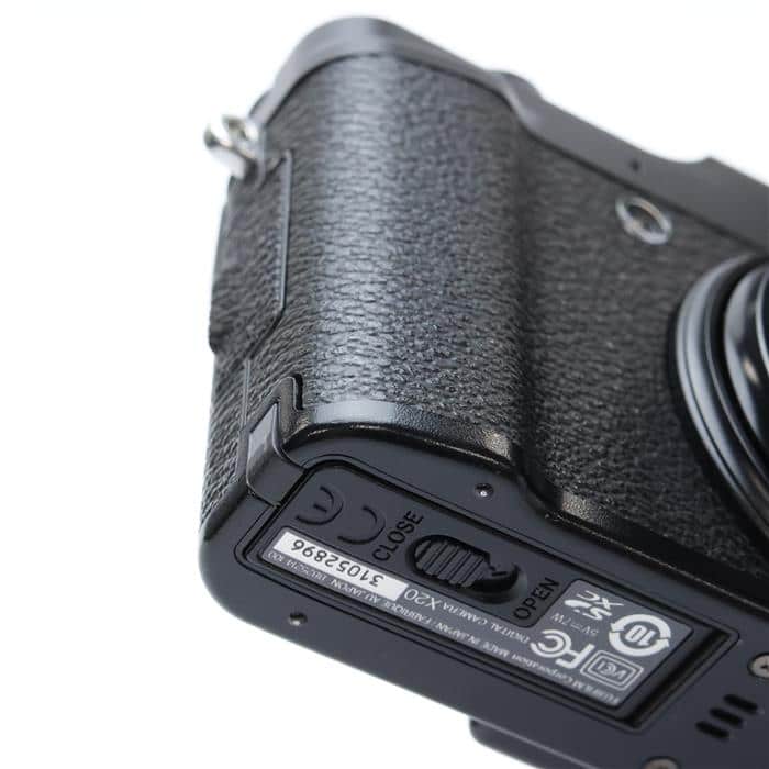 中古)FUJIFILM (フジフイルム) X20 ブラック（商品ID：3717021541142