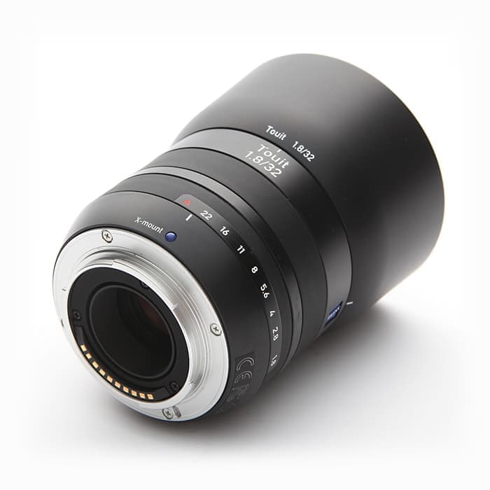 新品)Carl Zeiss (カールツァイス) Touit 32mm F1.8（フジフイルムX用