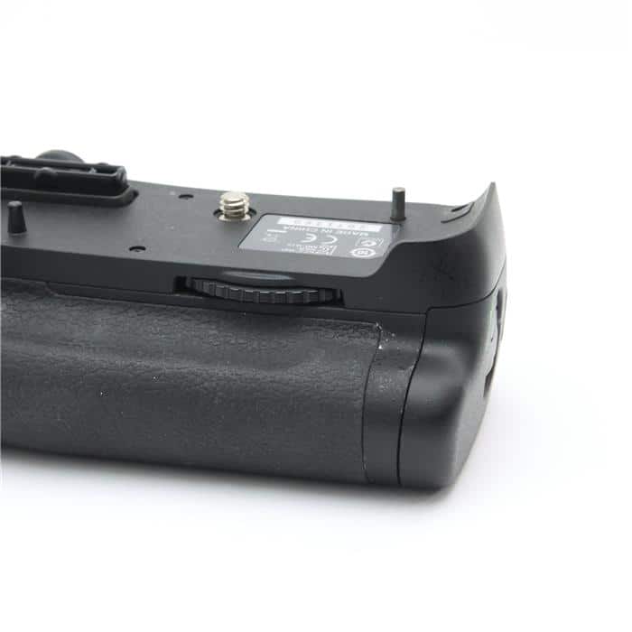 中古)Nikon (ニコン) マルチパワーバッテリーパック MB-D12